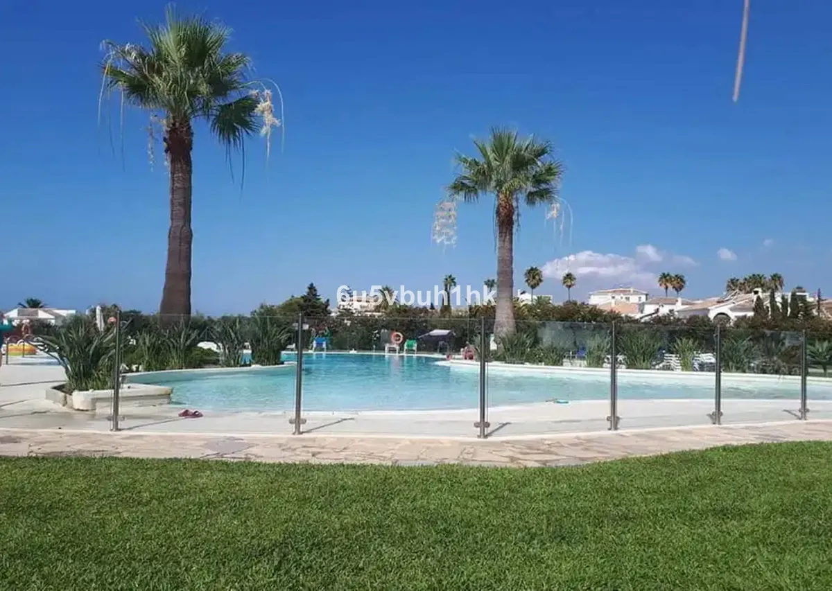 a16a02aa-12db-4409-8df6-433805b9b893