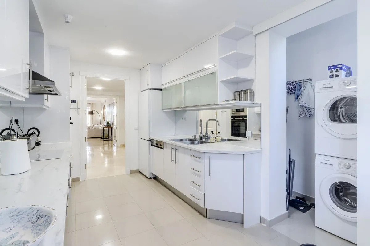 ad1011b6-e86e-451d-aa0b-2cada19edb1c