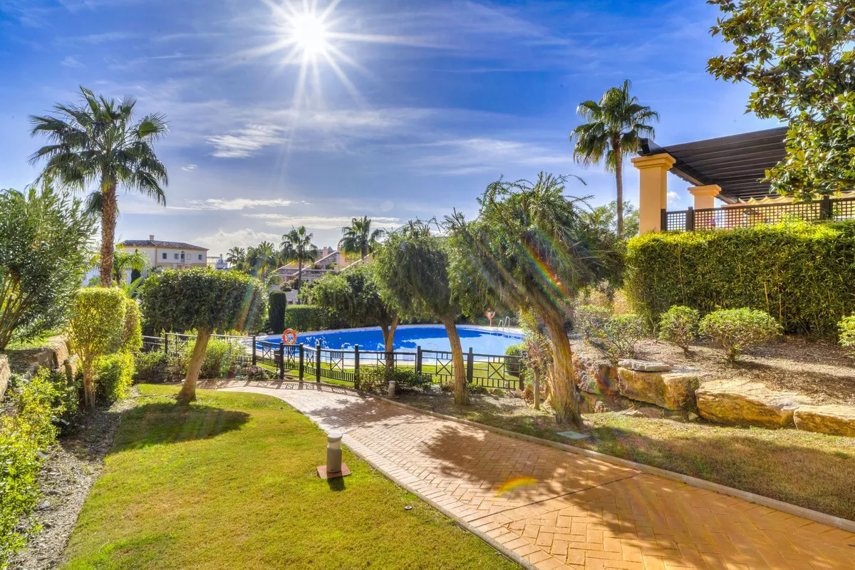 fac2cca0-3072-4230-9ef8-3a1160e5ed67