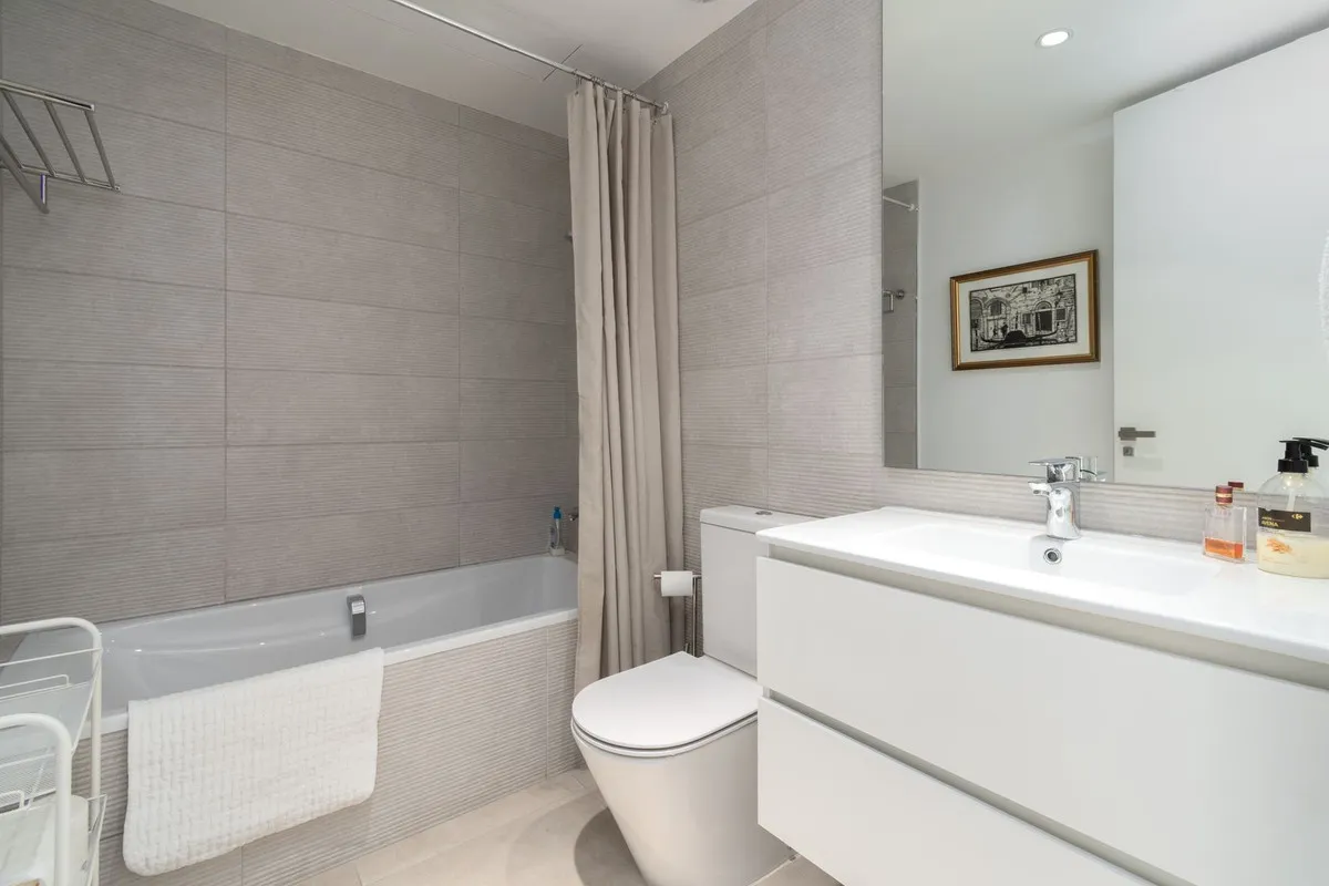 0c4b708b-56b1-4318-8ab6-0777b569740c