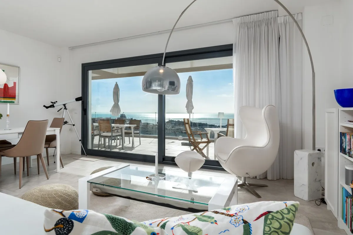 b2248862-4512-4625-ad33-f02626a6cb46