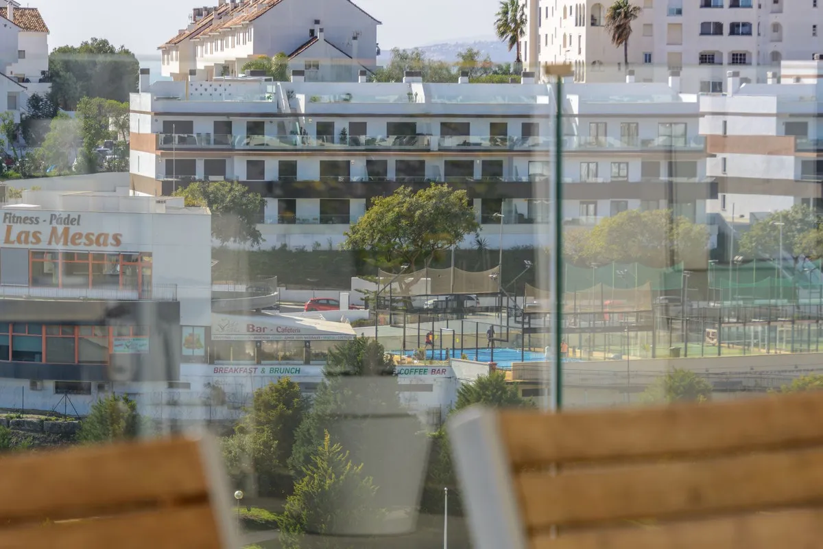 b7250e7f-b422-4107-a56b-4f859729a6c1