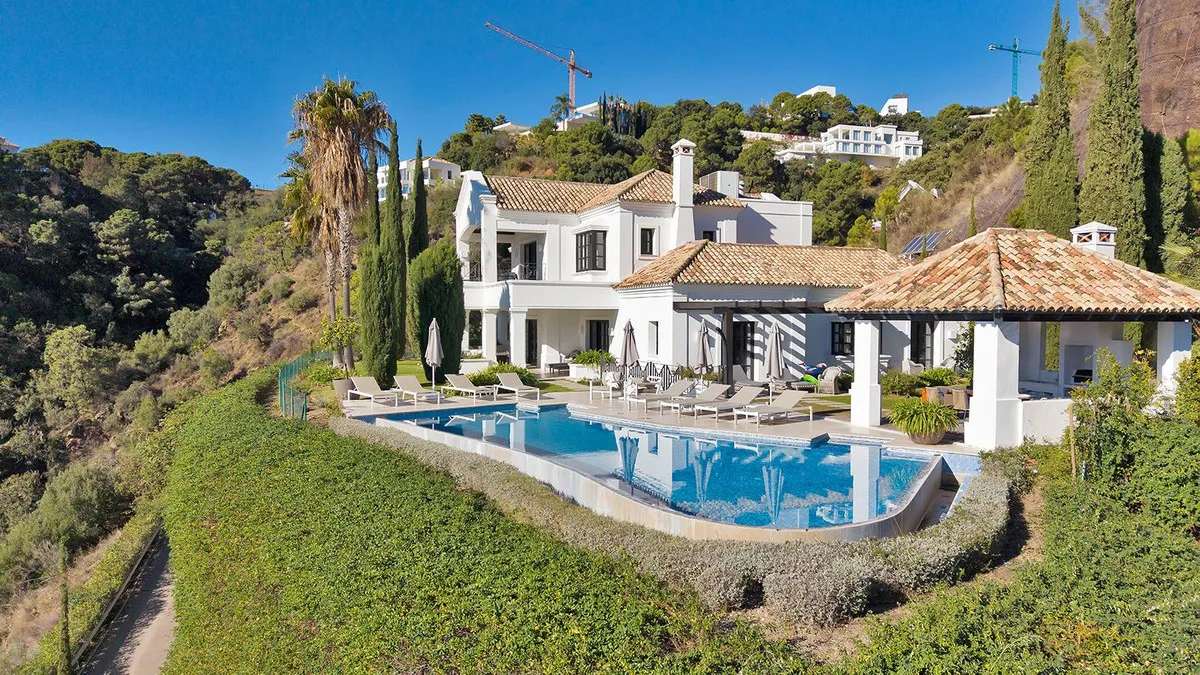 Panoramic Andalusian Villa in Monte Mayor, Benahavís
