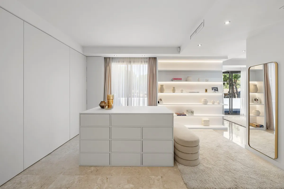 6f92734d-cb50-4cba-8514-c79927ecff7d