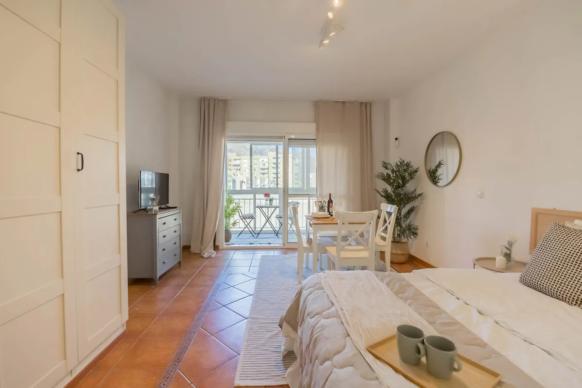 96c4a2d6-adf8-4f4d-b5b7-d4ab3369fdd8