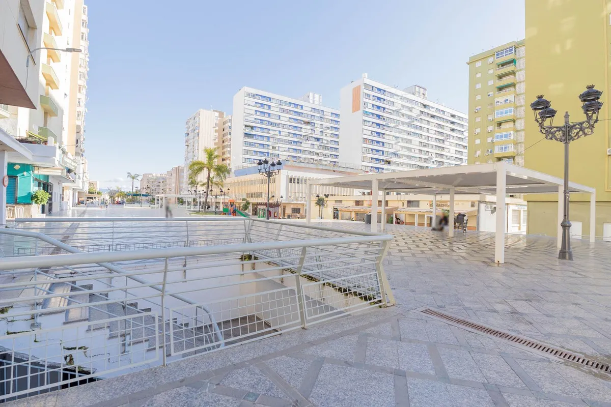 f40f40fc-dfc2-48e9-9ff2-80ac417f4873