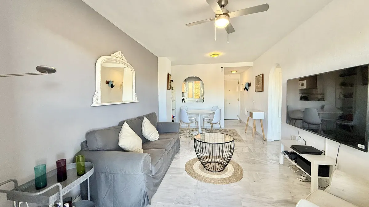 3b506595-a97d-494f-b997-9739e1a1e9ff