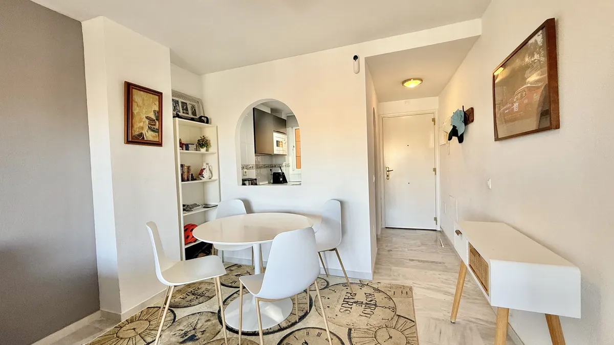 73a6099a-eeee-442e-bc4d-0163b8862224