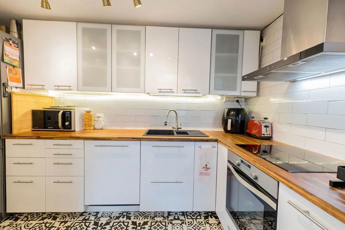 46ebd933-a9b4-4c54-b957-9318d4b529fc