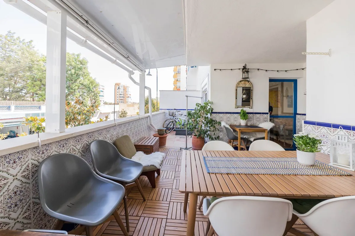 9f8e7be2-fca2-46df-9244-fcd67c5d0e24