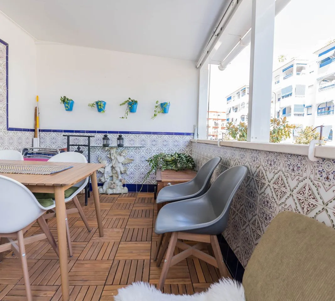 db15b6e5-6505-4f6f-8817-1113f98b624f