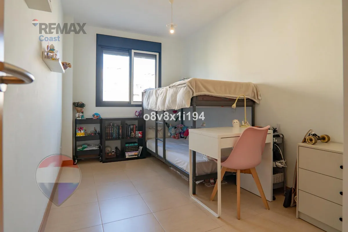 a184831d-7de8-44a3-8664-31b6c0898797