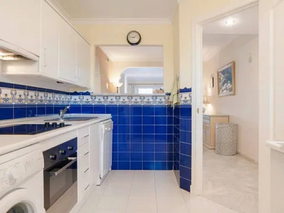 c0d5ddee-2b82-46b9-ad06-3c10b01f74cf