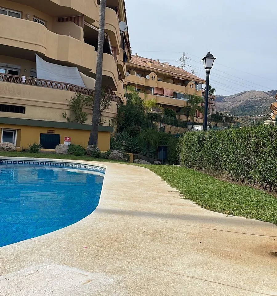 98ba182b-1941-44bd-82cc-44495c504c33