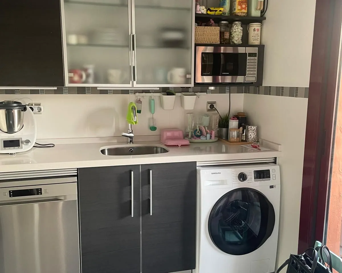 c456fe95-6dc6-43ec-a5c8-595e77b50710