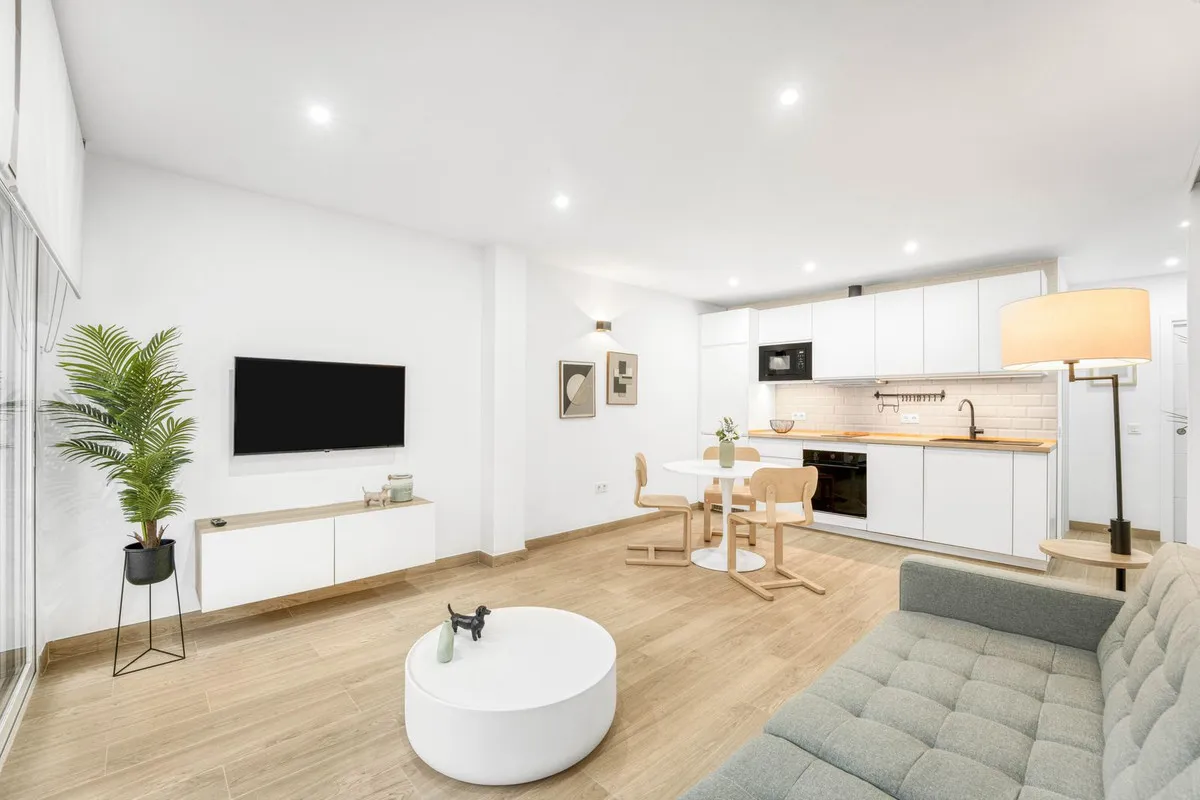 5ef738f3-acef-400f-95bb-1d83914db178