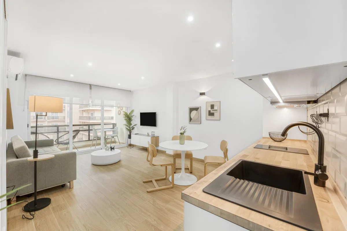 6cf00fbe-7e76-41b0-b403-e34c27657de0