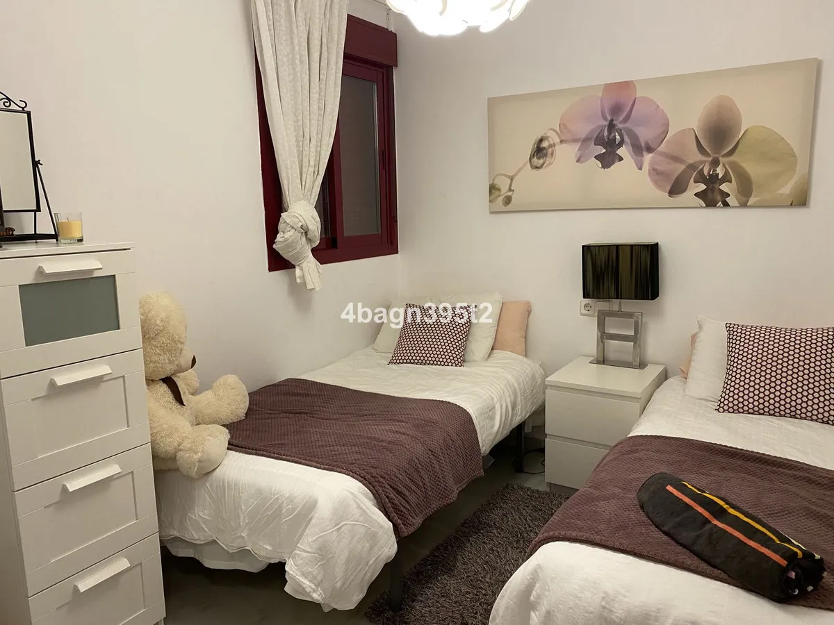 b257cbe5-b614-4a24-b541-2c5711c8e935