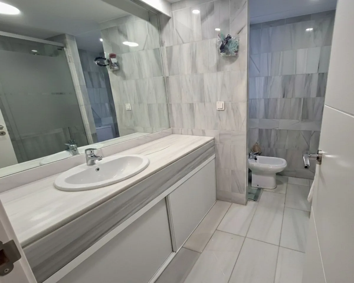 e254cd20-af26-4dfb-986e-f585eb355c8c