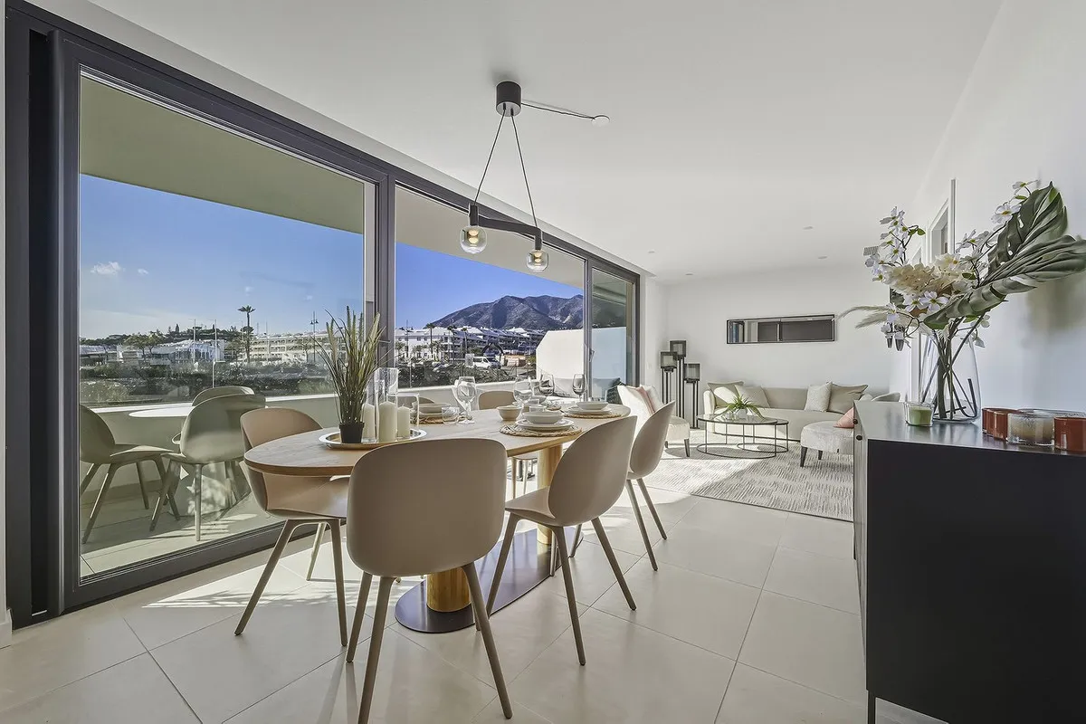 6a011dce-003b-45f6-af30-9957a984d47e