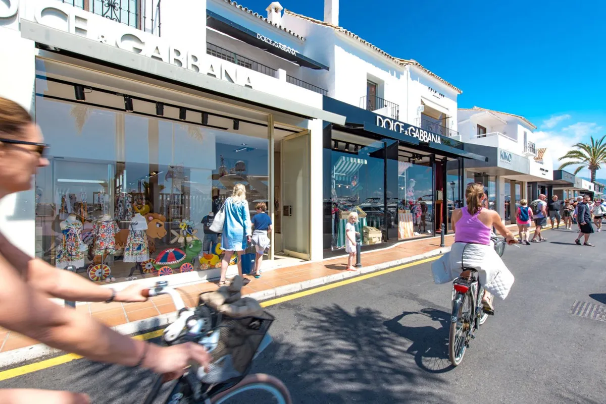 Charming 1-Bedroom Apartment in Puerto Banús Marina