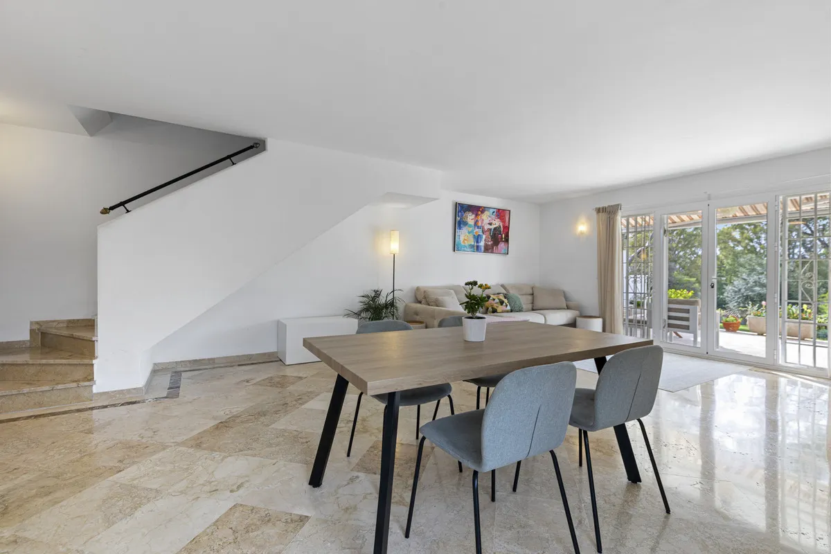 572d4b10-f09b-435a-a151-99dda3b66524