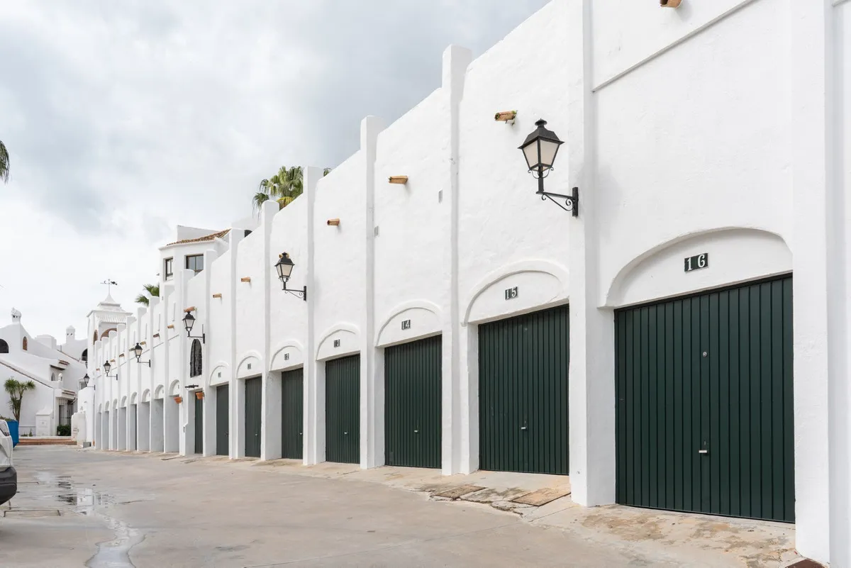 8eafb455-385f-4a32-8b38-67d3d29d8839