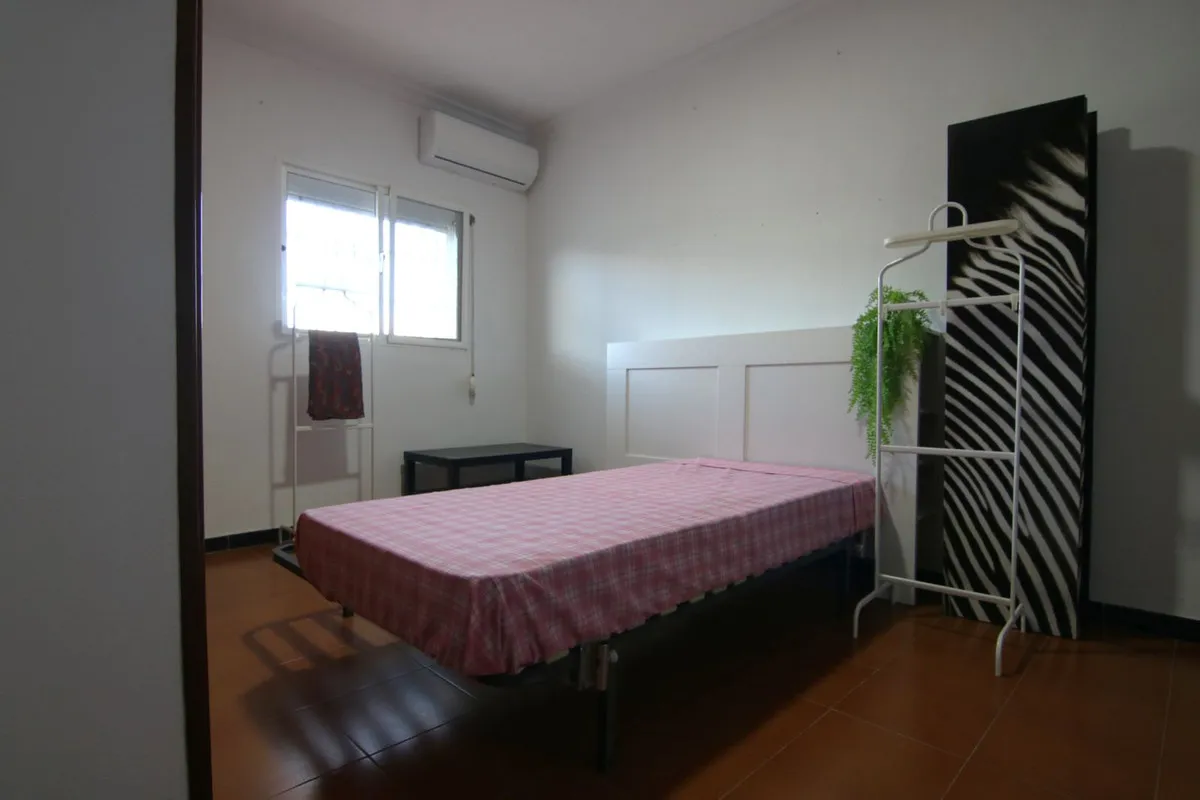 0c6d43a9-2472-41dc-8278-0b8f07d2464c