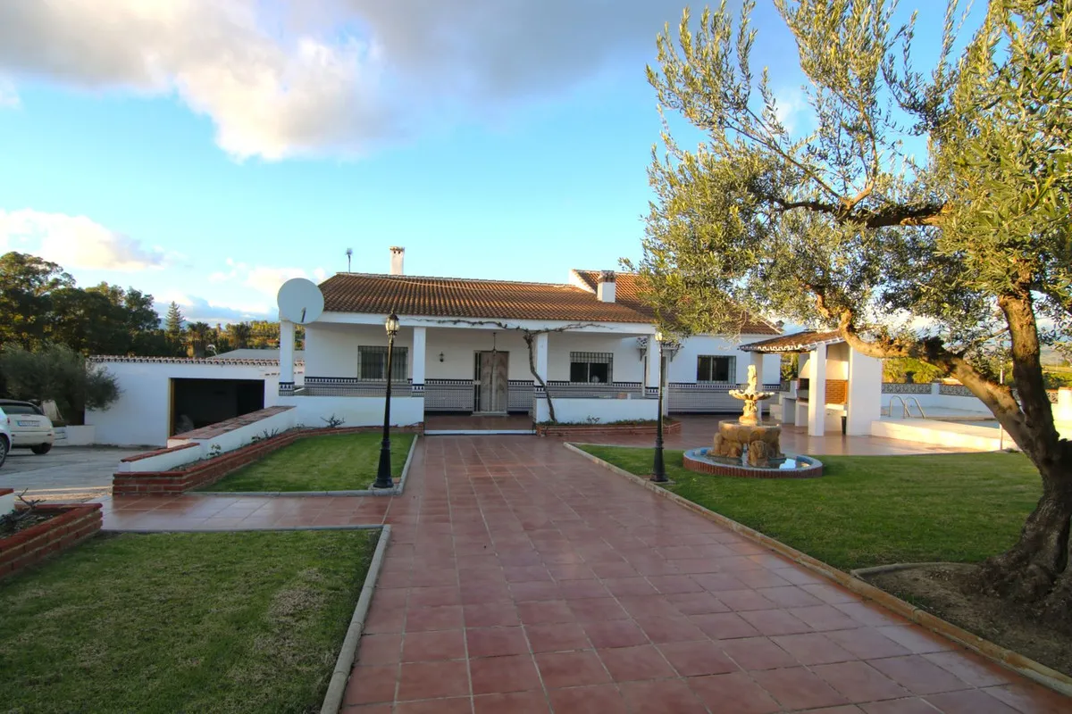 Spacious Alhaurín el Grande Home with Panoramic Views