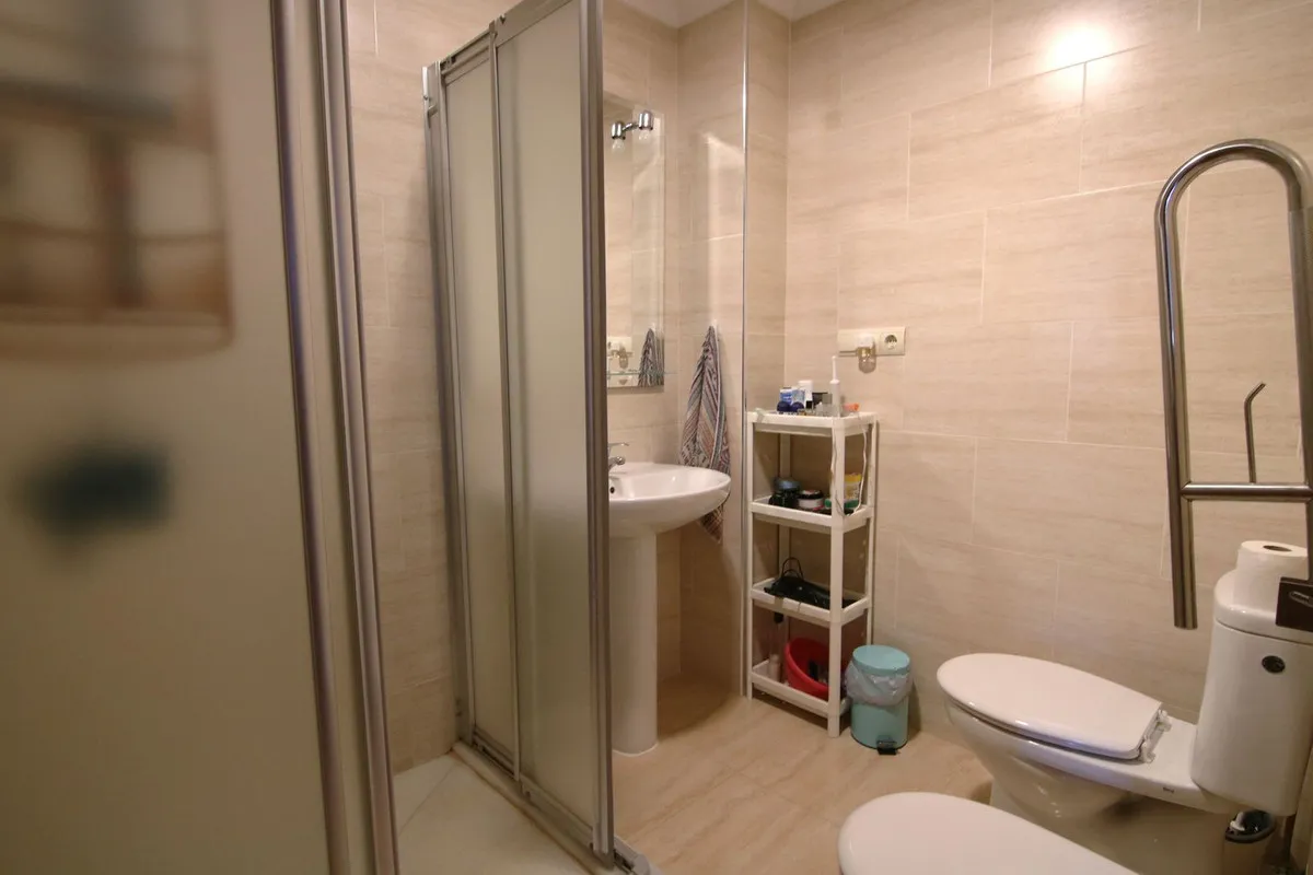 b89ced1b-b96b-401f-a52b-4351459d4f93