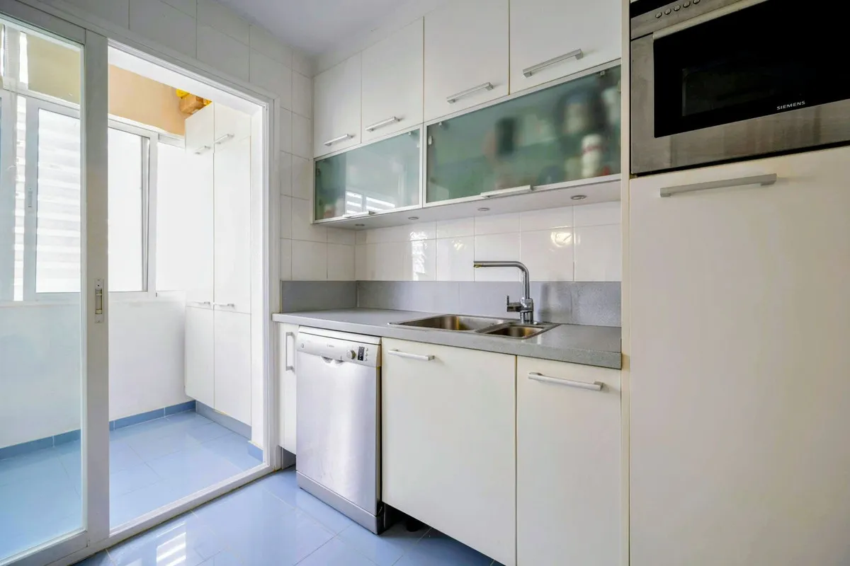 8235323c-d1bf-4c68-83ee-9e1e38e10dfc