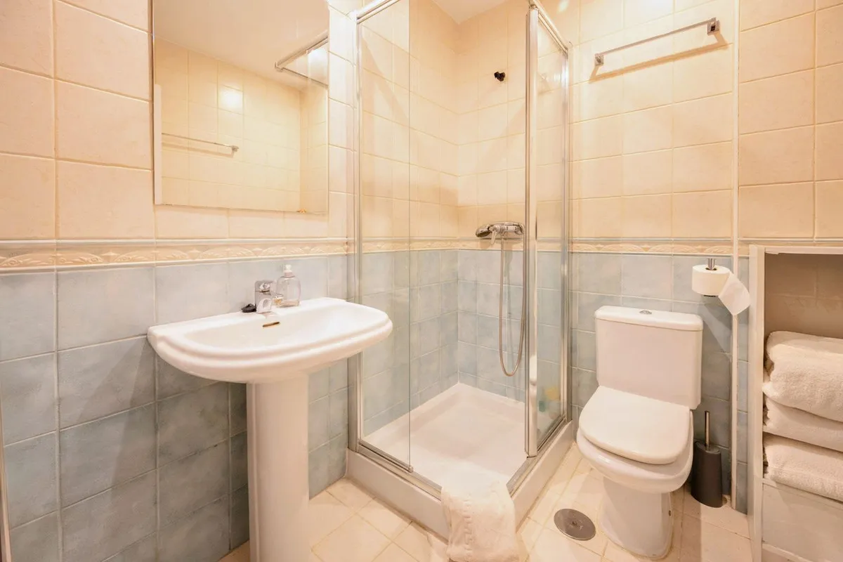 db7fcae2-4fe8-40d3-aaa3-d282251885ea