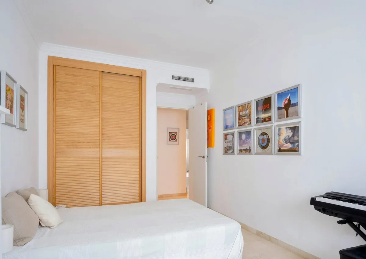 e5d9bca2-e2a7-4300-9a0a-9f65d2b0a9b4