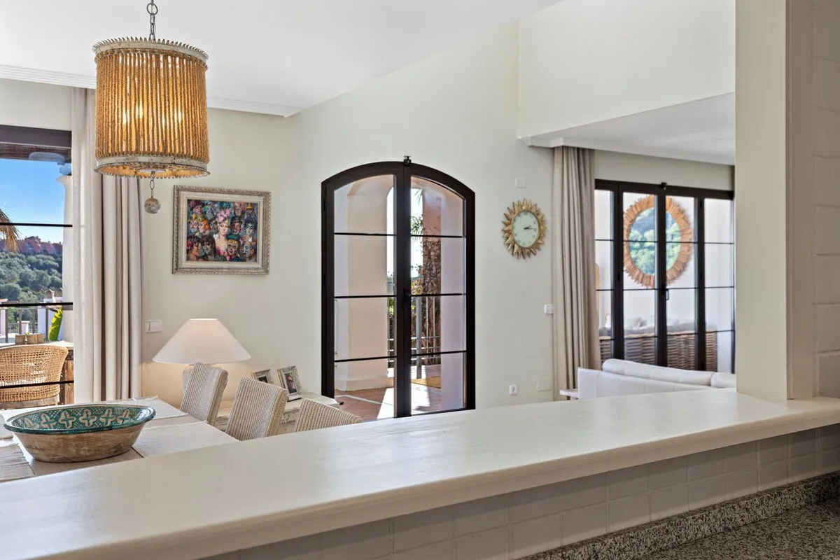 2acc7c50-1aff-4b47-aba7-0e338bae0531