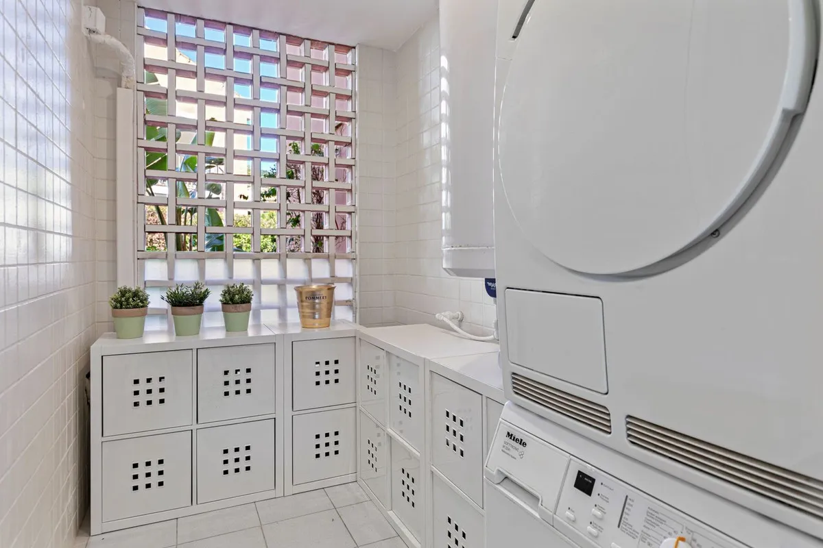 8f52d8e8-c5e0-419b-8c43-fb857194aacc