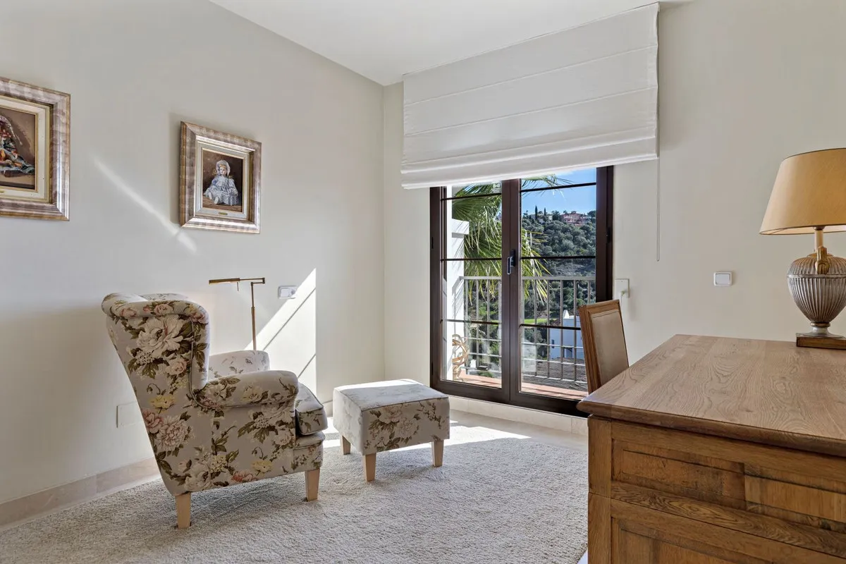 b99a3e20-6fc0-46a2-9c4f-3006c821ec8b