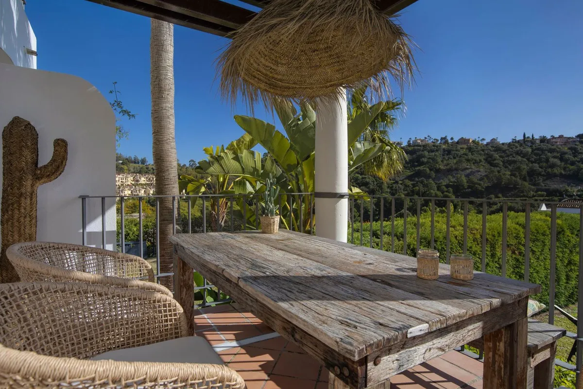 e0462693-1407-40eb-9966-60c4e4aff6a0