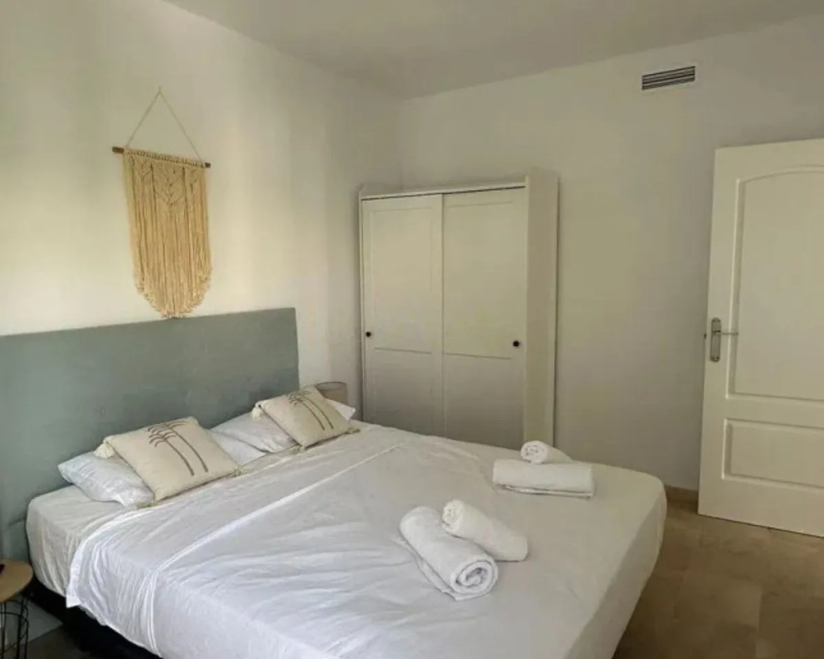 37ec88b5-4f12-42be-88b9-7accc3605a76