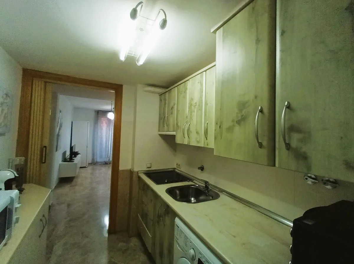 ef0b3c52-c3b4-436b-9318-1c327fa81960