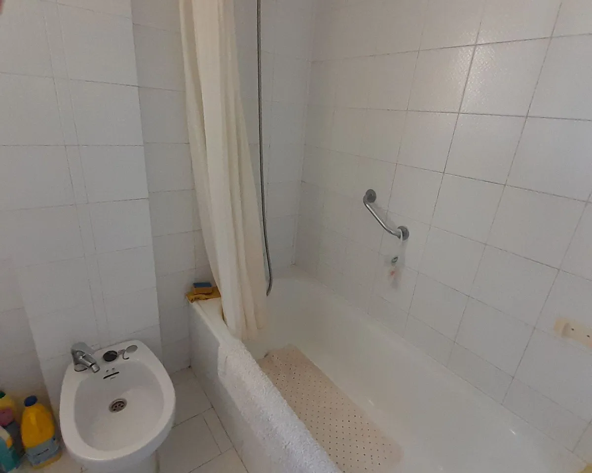 14b22844-b8b9-43ea-b9b7-fd68a63d6cfd