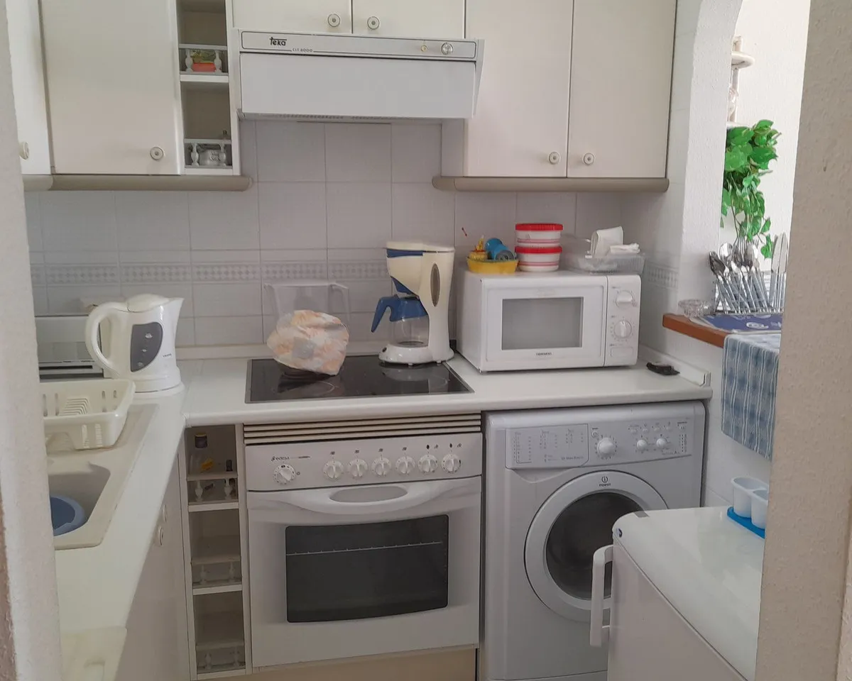 6f38dfe8-85b4-494d-ba83-1ae2eb65a604