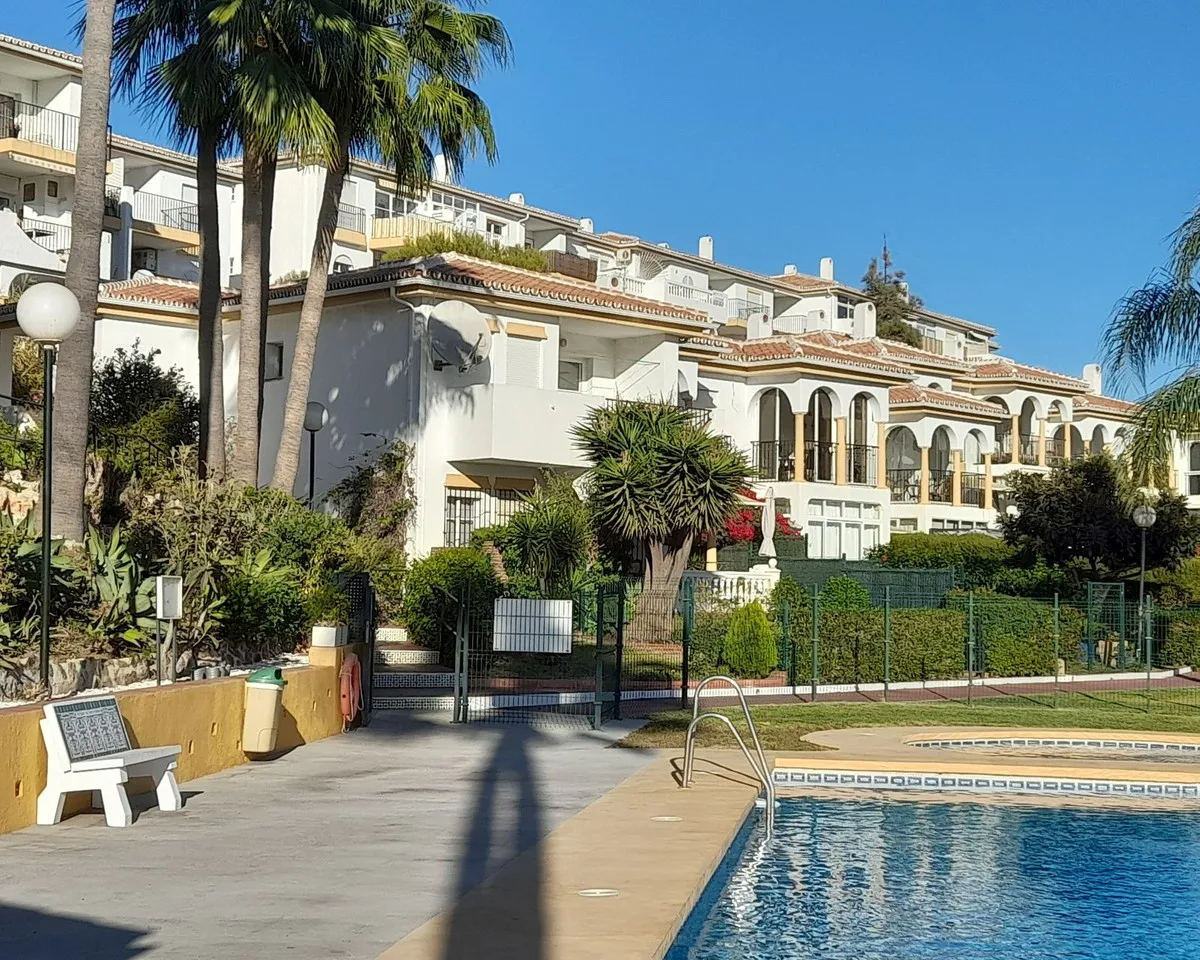 fdacfeeb-1906-41af-9273-6e43bb91df4e