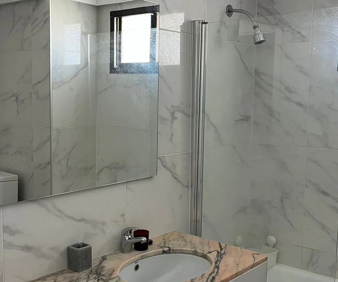 db4564c7-a375-4afe-a36d-70a7206a7def