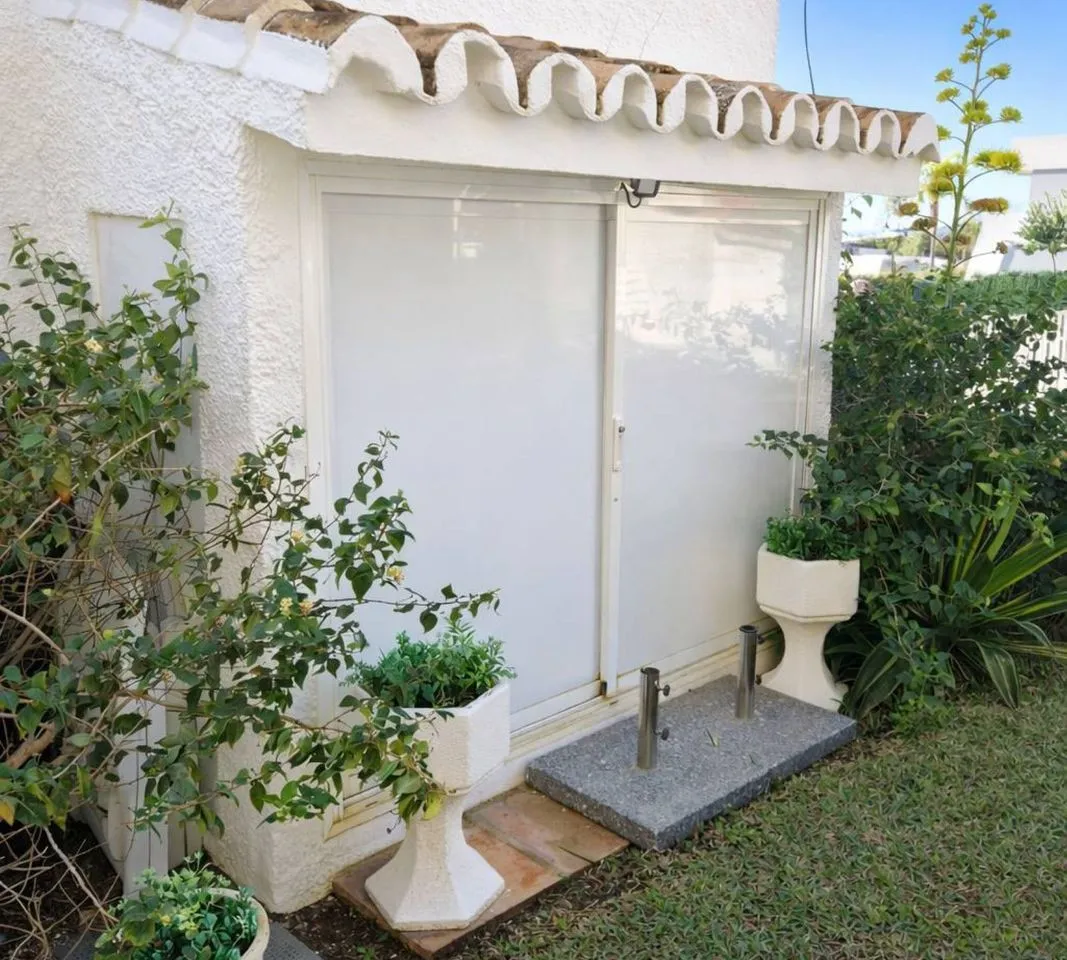 dbfb6972-d13a-41c3-9811-6b1f2231f22e