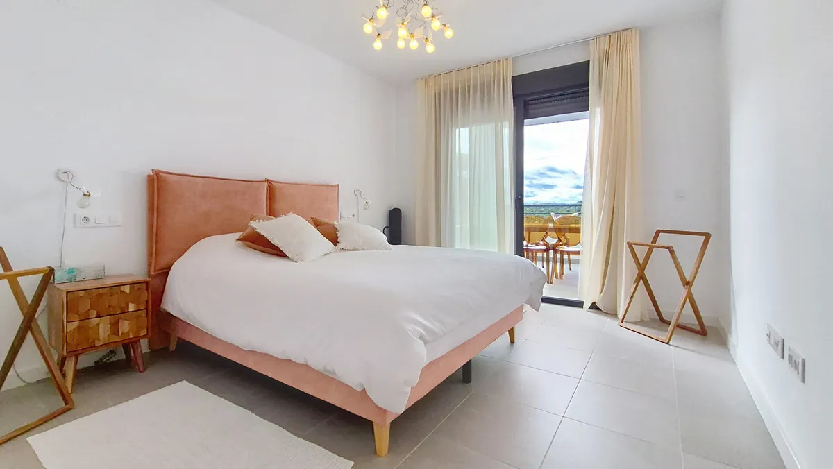 9a8197b4-c29b-422e-977d-440e74408bb5