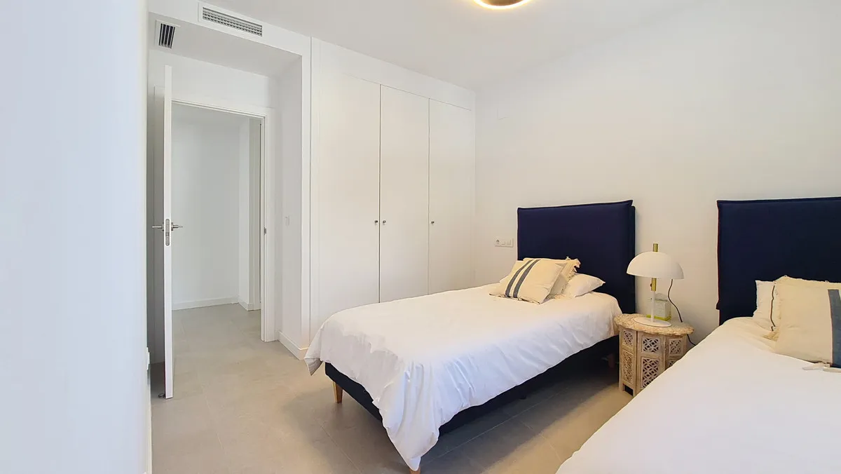 ba2151ee-2e29-4075-b85a-19ed11430e38