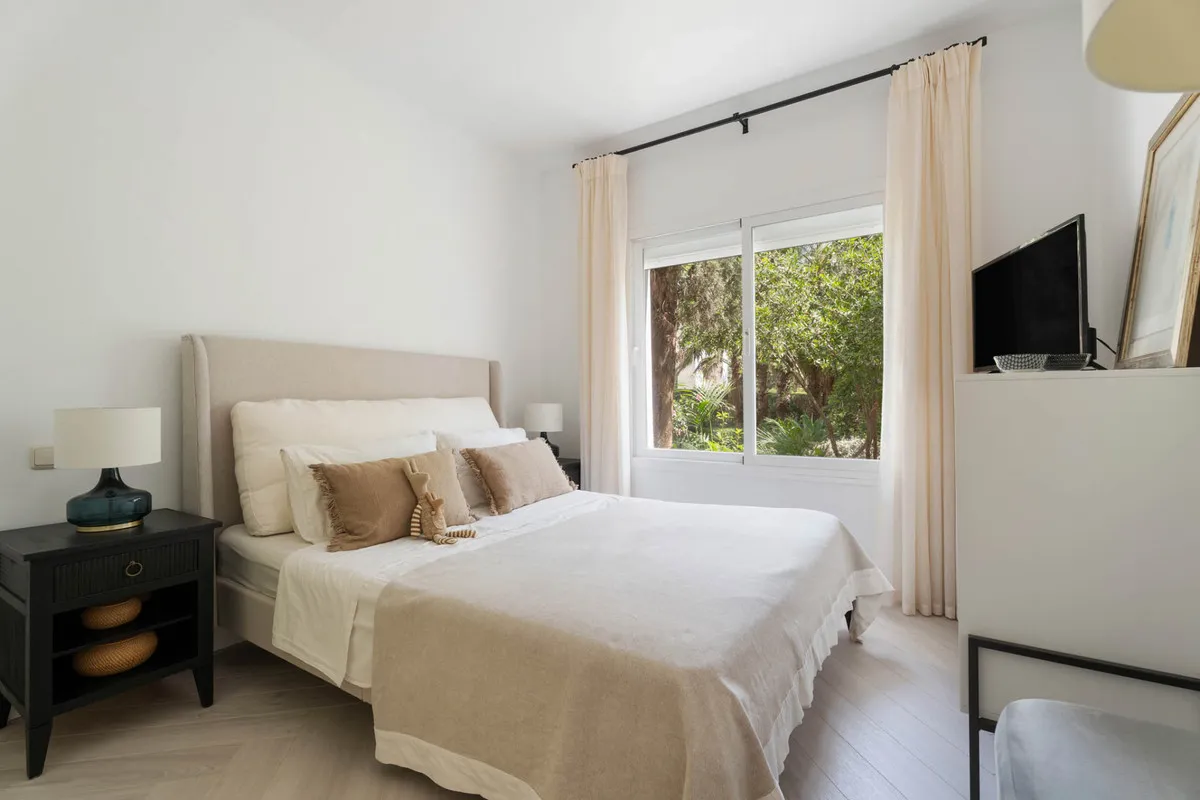 a806eca7-7050-4b62-a418-dcbc6fdffcd5