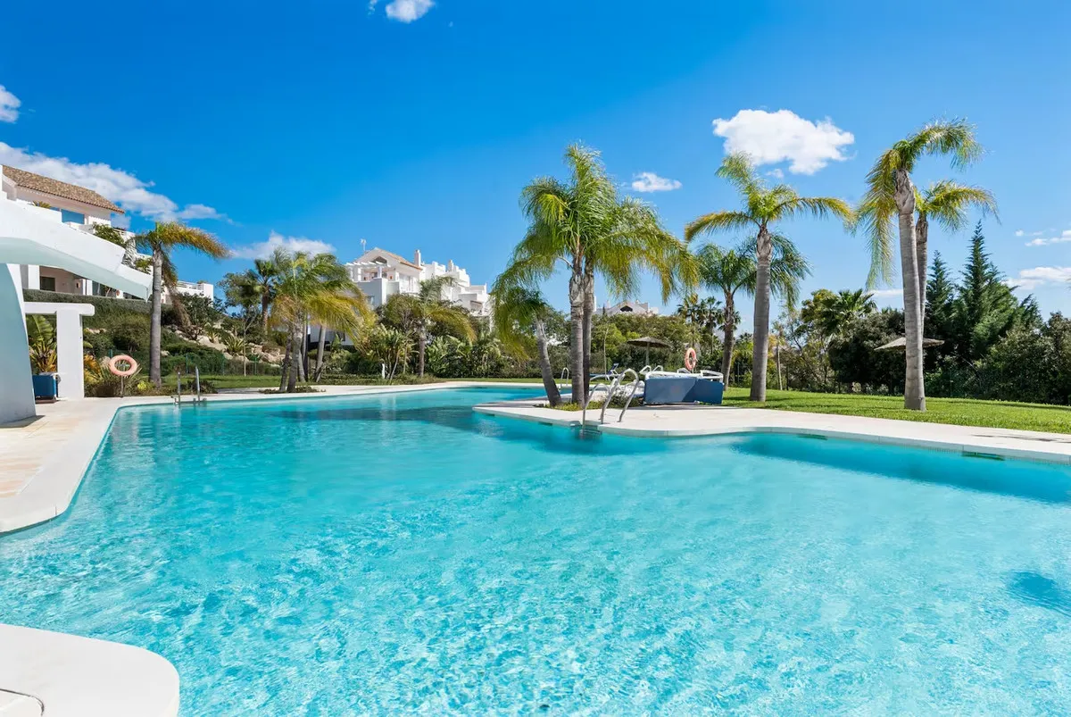 f20ed595-5d61-4779-97eb-801196e97f3d