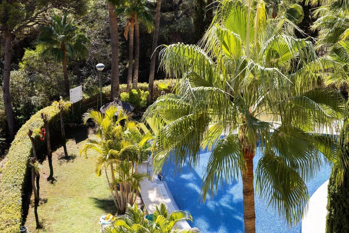 fd039135-de4a-4edb-a967-d1a95be4b5f1