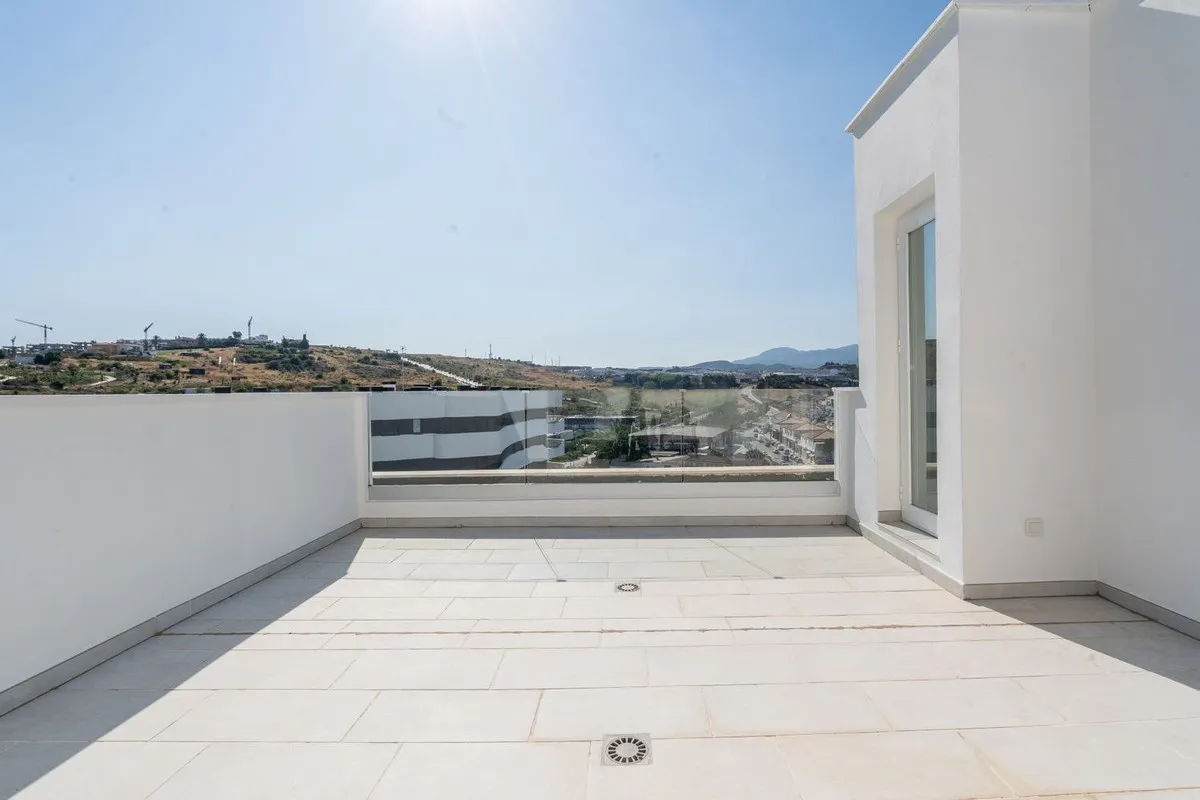 94feaaf5-3eac-41a3-b51d-c2123dd25e82